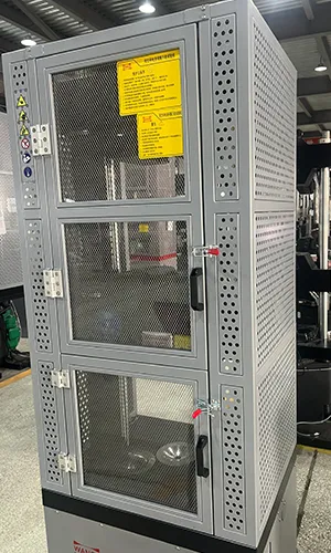 Двухзонная сервогидравлическая универсальная испытательная машина с клиновыми захватами